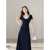 2026 Summer Short-Sleeved Dress Female Design Sense Hanging Neck French Retro Temperament Waist Show Lanky Skirt