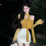 2025 Autumn And Winter New Pure Lusty Temperament Shoulder-To-Shoulder Ribbon Design Design Design Of The Long-Sleeved Top Woman